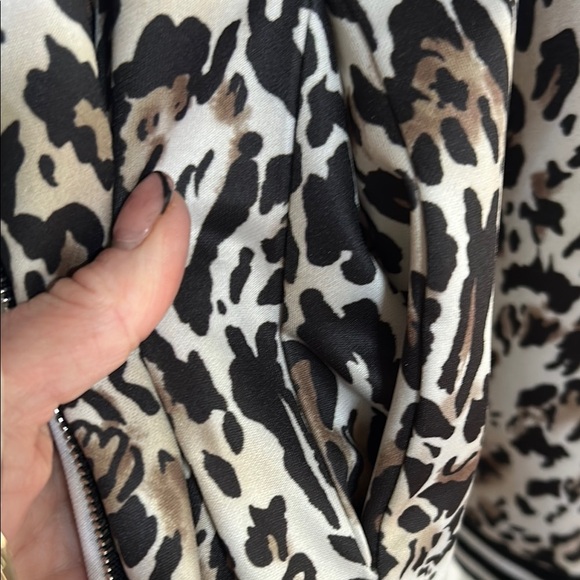 Tracksuit Style Zip Up Jacket with Sporty Ribbed Trim - Picture 8 of 9